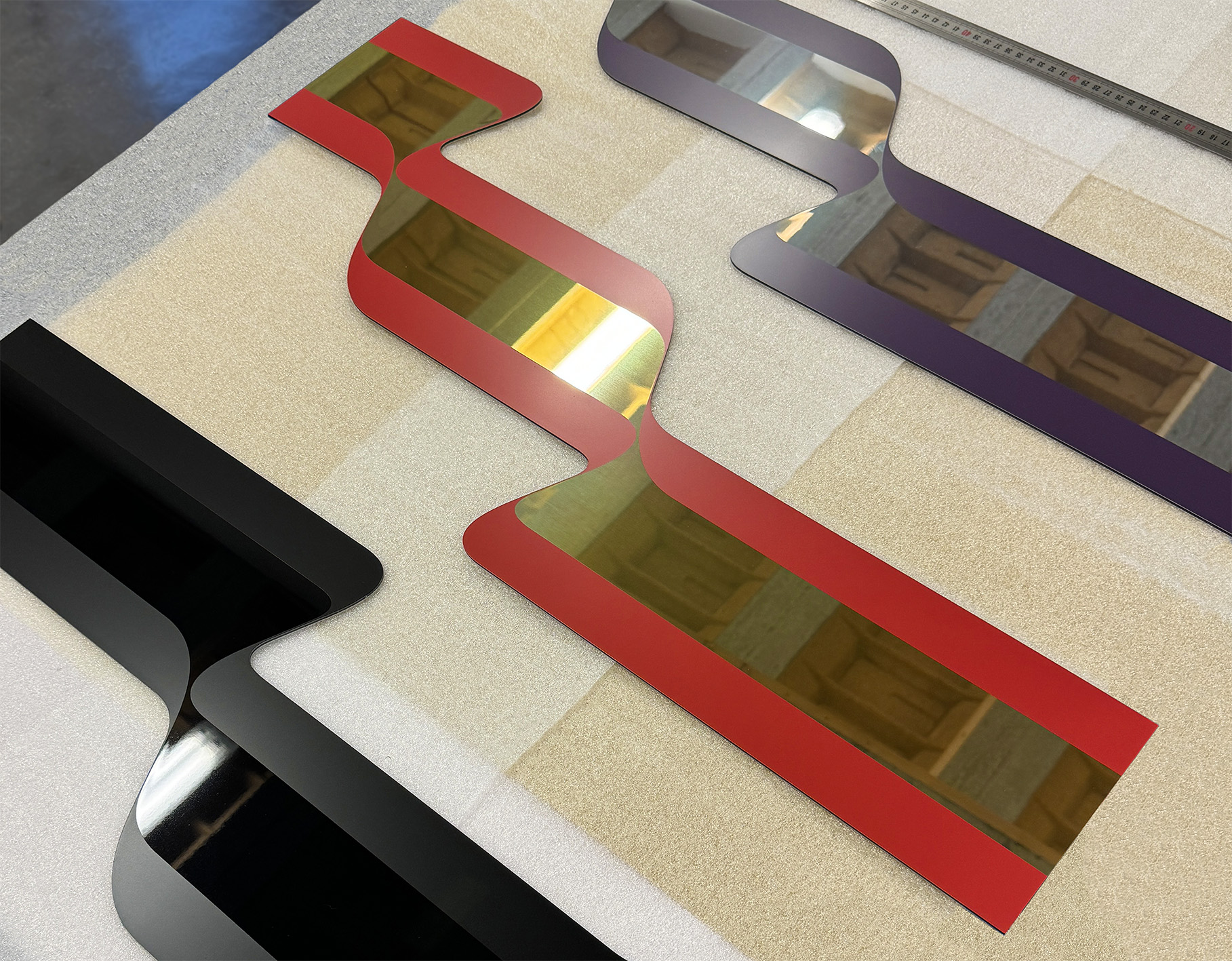 Terry Haggerty Push-Pull - SYMETRIA - Red/Gold